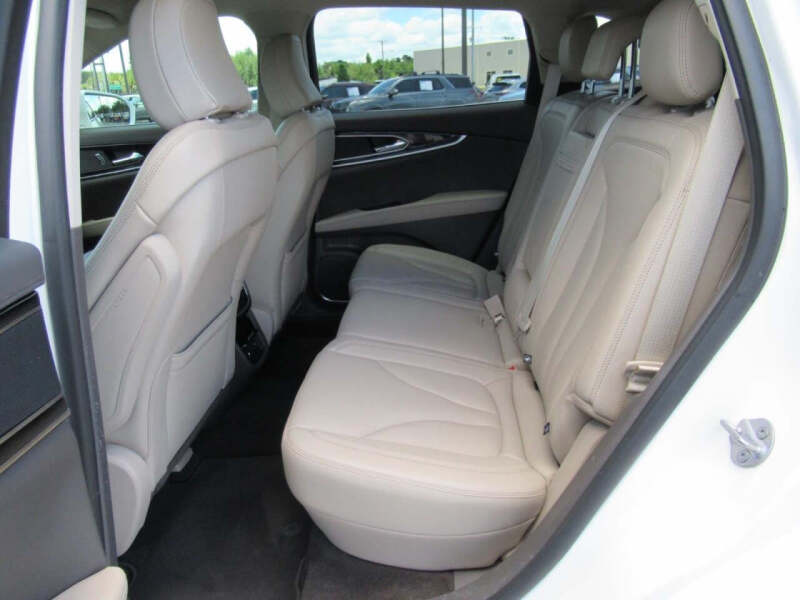 2022 Lincoln Nautilus Standard