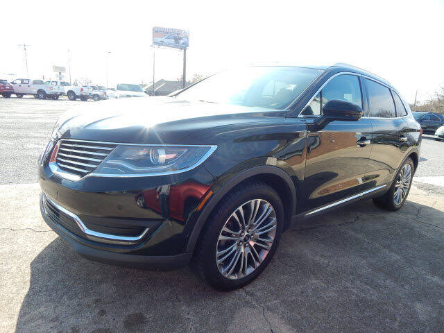 2017 Lincoln MKX for sale at Ernie Cook and Son Motors in Shelbyville TN