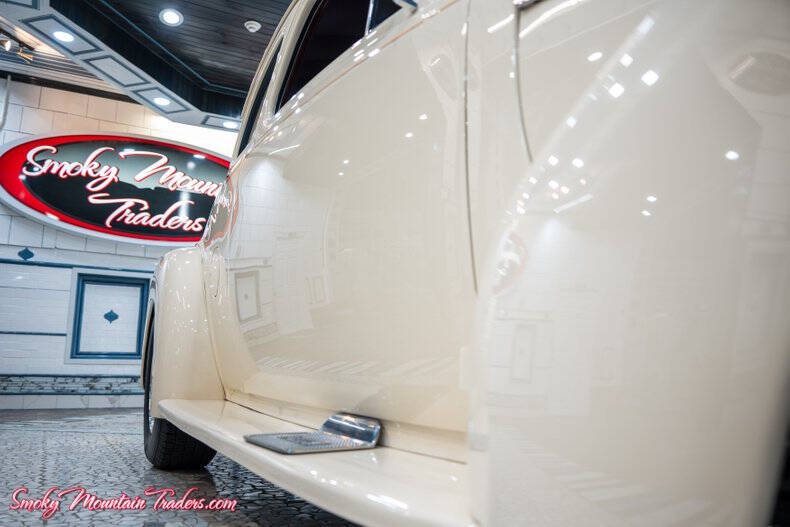 1940 Chevrolet Deluxe