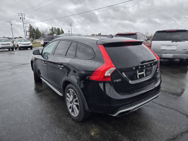 2016 Volvo V60 Cross Country T5