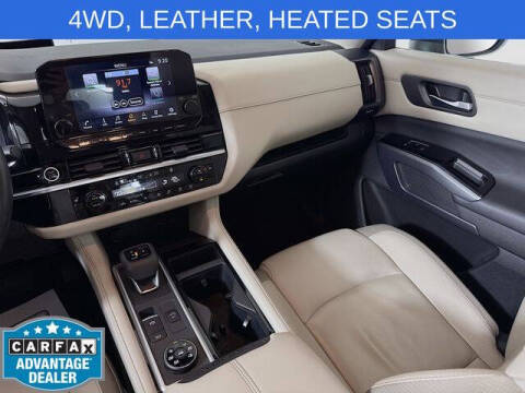 2022 Nissan Pathfinder SL