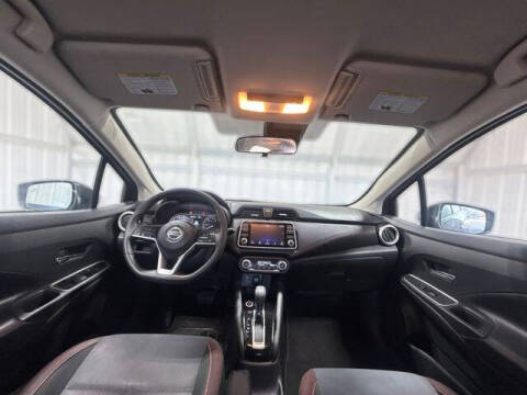 2020 Nissan Versa SR