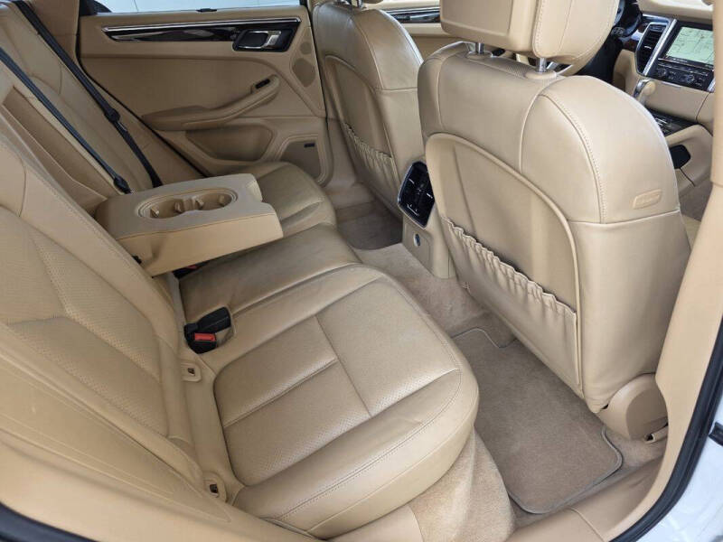 2016 Porsche Macan S