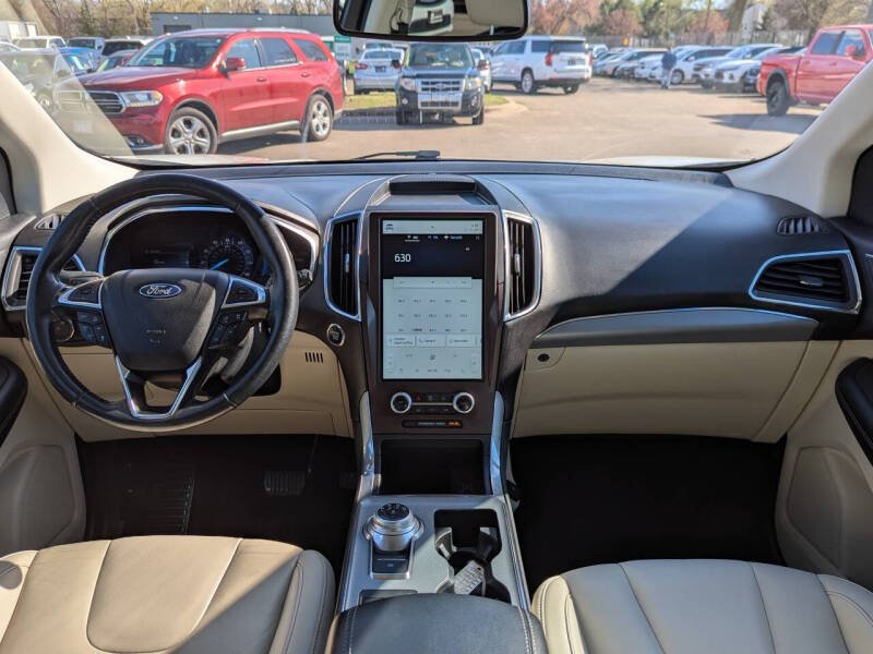 2021 Ford Edge Titanium