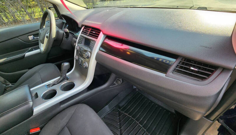 2011 Ford Edge SE