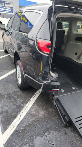 2022 Chrysler Pacifica Touring L