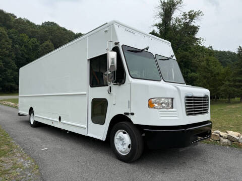 2017 Freightliner MT55 Chassis