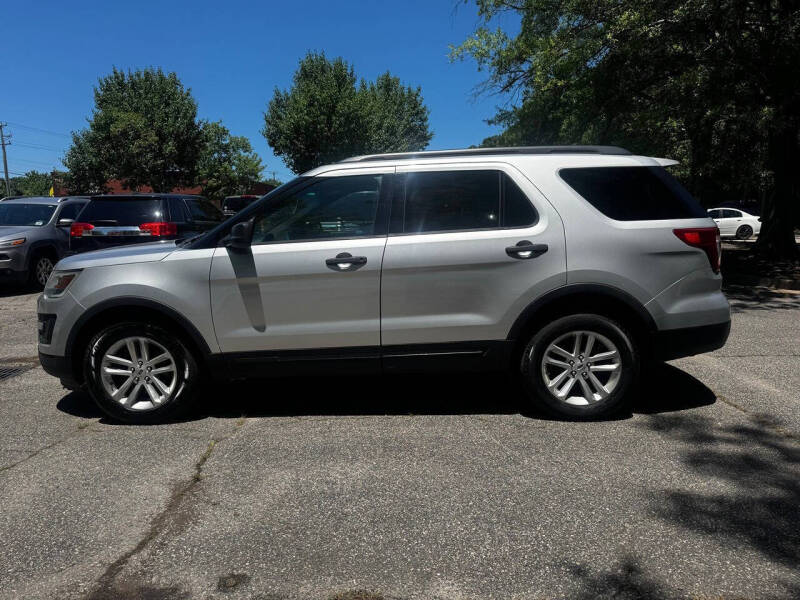 2016 Ford Explorer