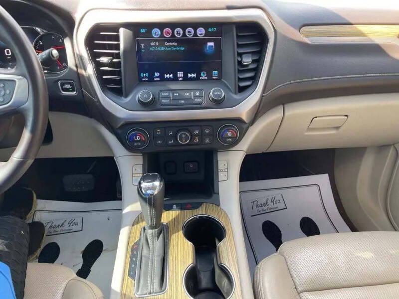 2017 GMC Acadia Denali