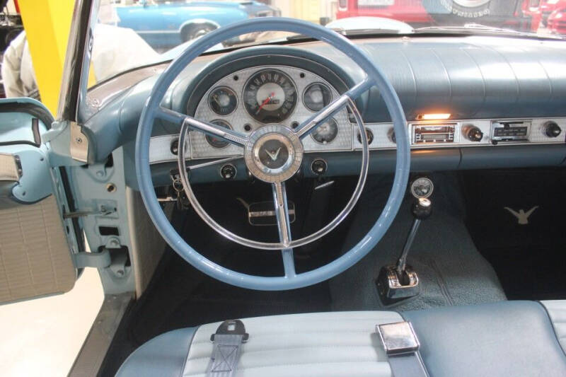 1957 Ford Thunderbird