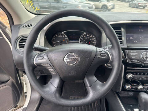 2018 Nissan Pathfinder S
