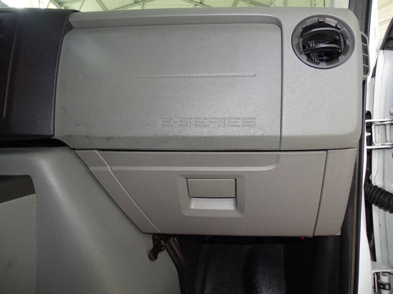 2014 Ford E-Series E-150