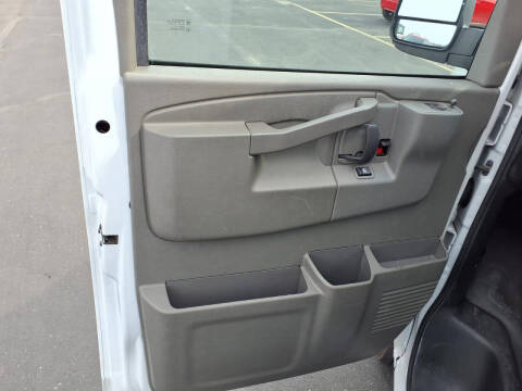 2022 Chevrolet Express LS 3500