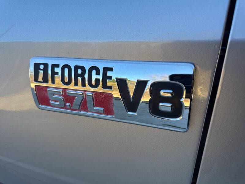 2012 Toyota Tundra Grade