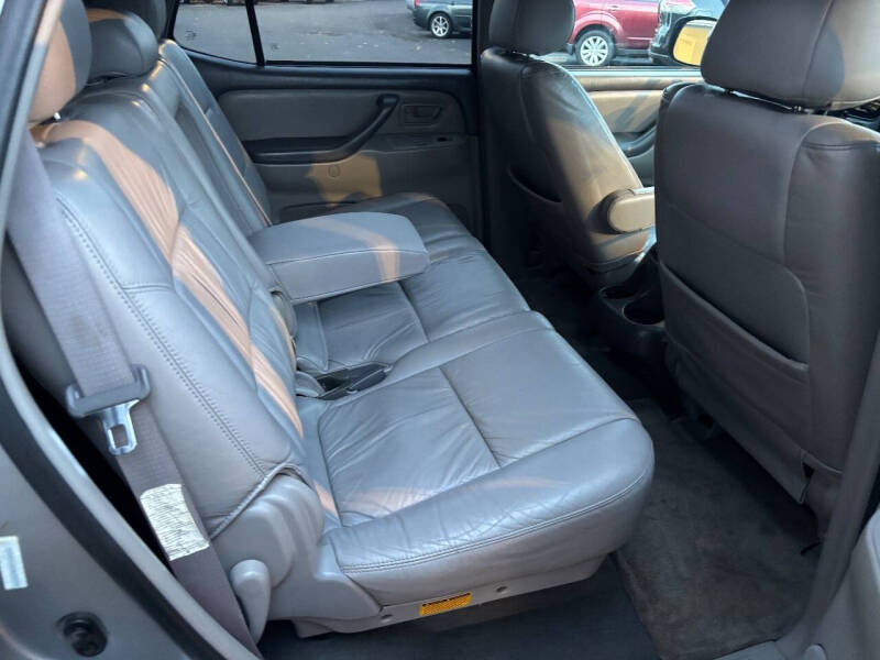 2003 Toyota Sequoia SR5