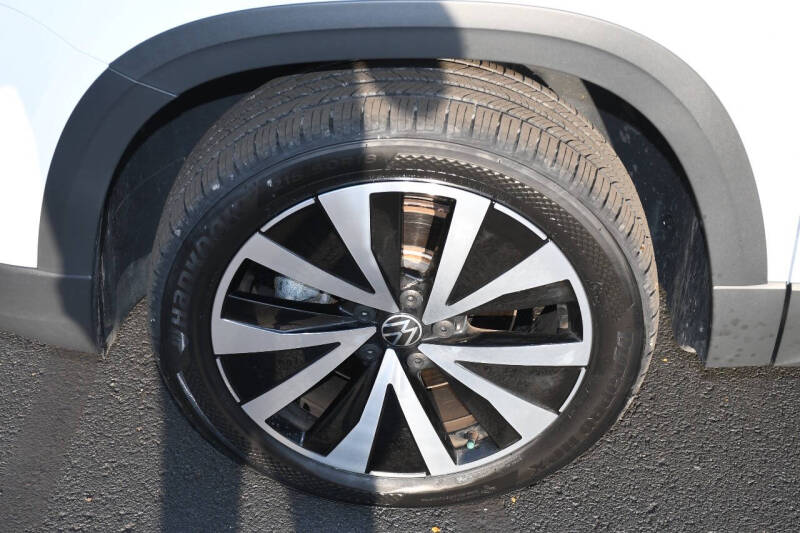 2022 Volkswagen Taos SE