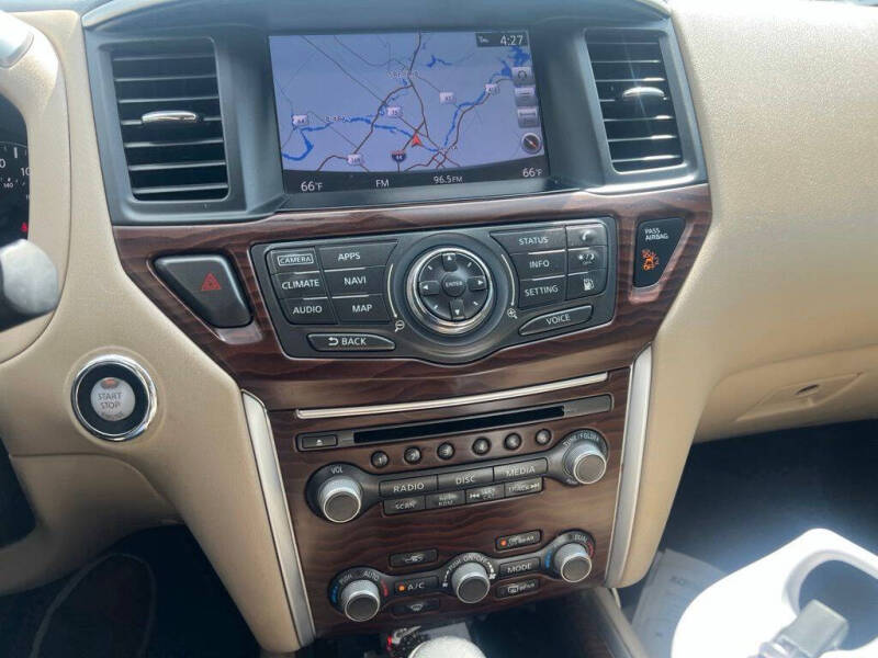 2018 Nissan Pathfinder Platinum