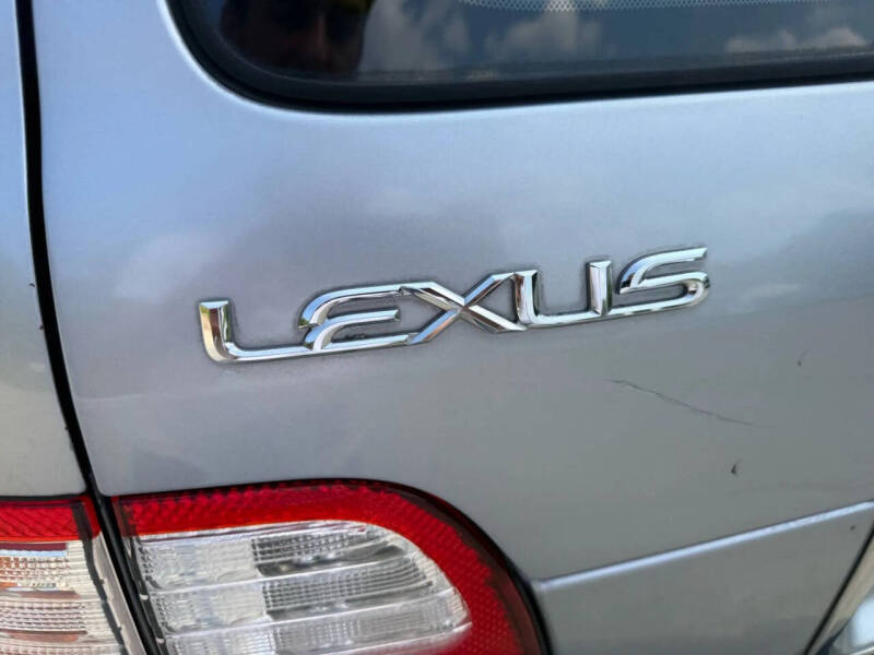 2002 Lexus LX 470