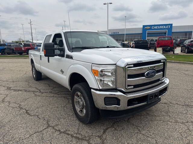 Used 2016 Ford F-250 Super Duty XLT with VIN 1FT7W2BT5GEC52565 for sale in Bloomington, IL