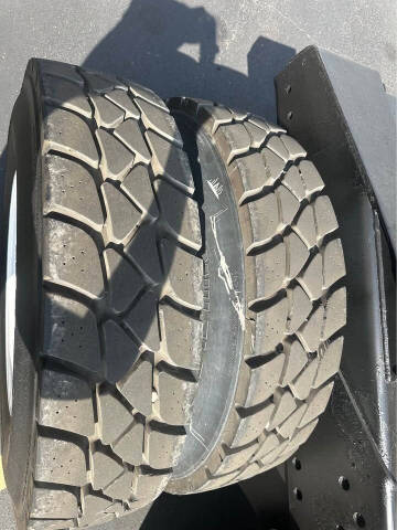 2005 OTTAWA COMANDO YARD DOG