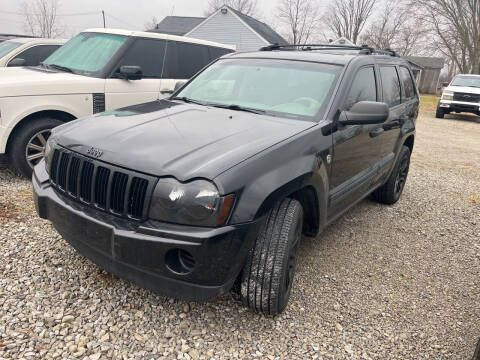 2006 Jeep Grand Cherokee for sale at HEDGES USED CARS in Carleton MI