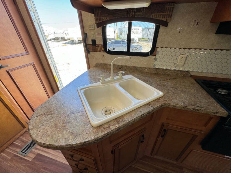 2013 Gulfstream Innsbrook 277DDS