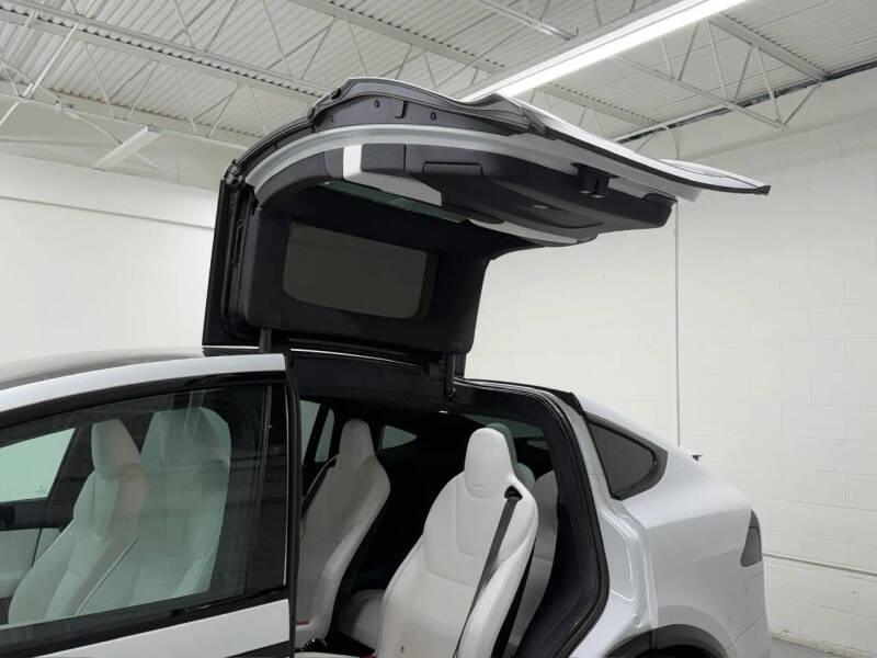2022 Tesla Model X Plaid