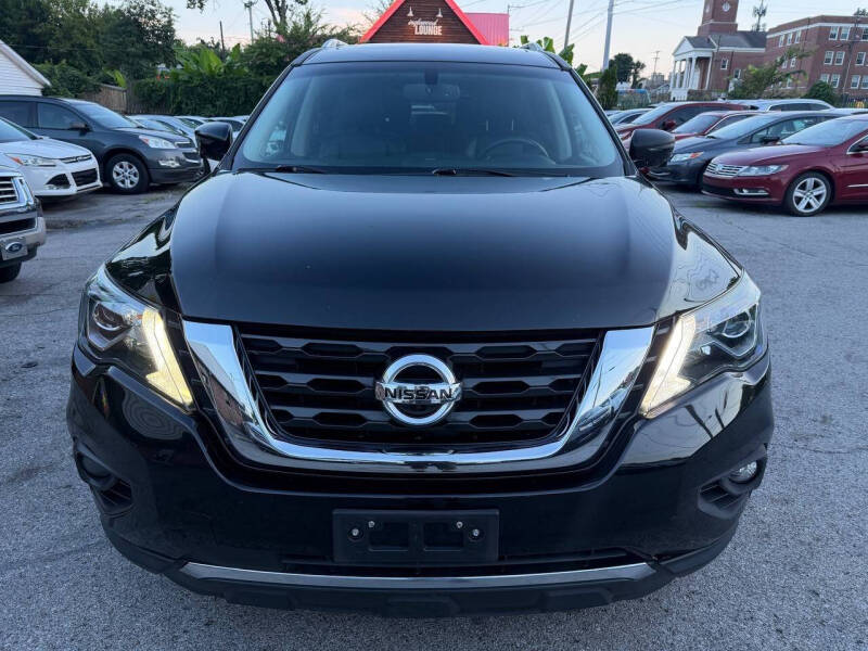 2017 Nissan Pathfinder Platinum