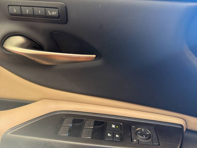 2019 Lexus ES 350 Luxury