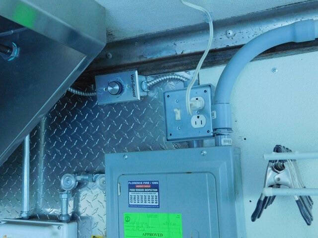 1999 Freightliner MT45 Chassis