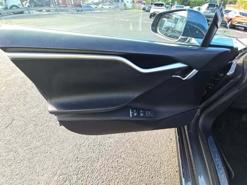 2017 Tesla Model S 75