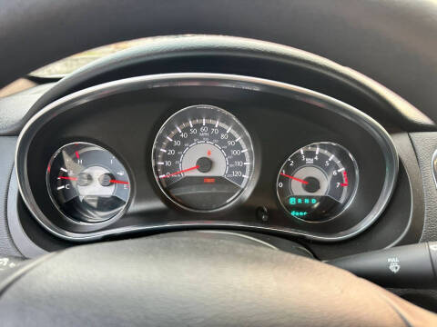 2013 Chrysler 200 LX