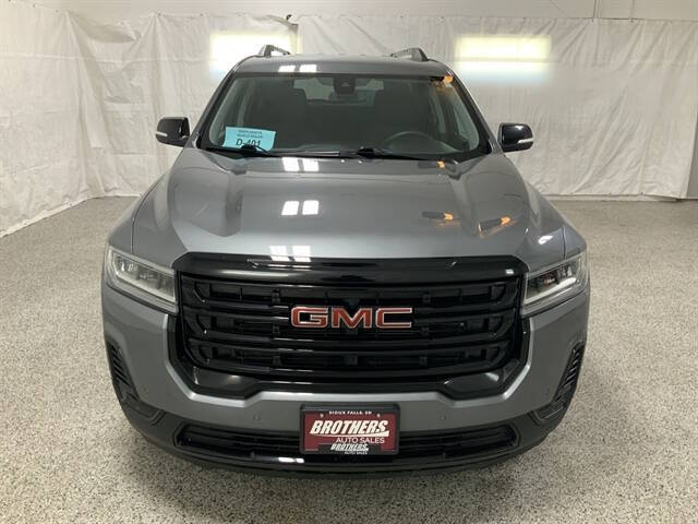 2022 GMC Acadia SLE