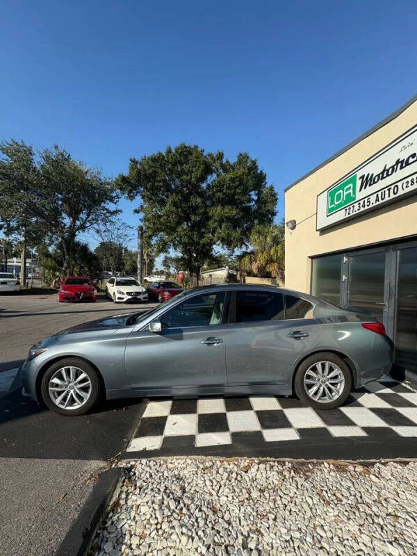 2015 Infiniti Q50 Premium