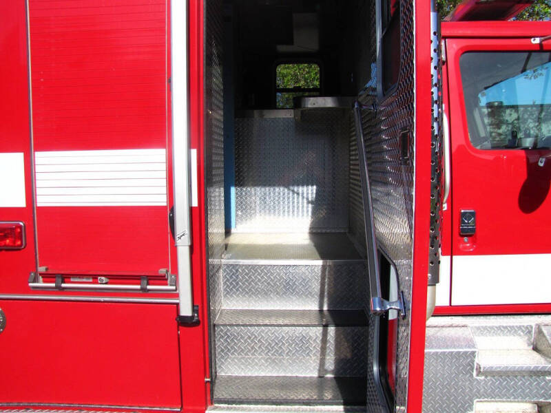 2000 International 4900