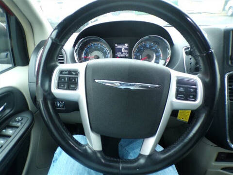 2014 Chrysler Town and Country Touring