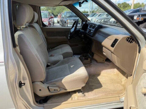 1999 Nissan Frontier XE