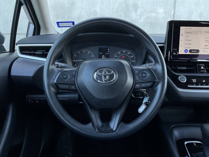 2025 Toyota Corolla LE