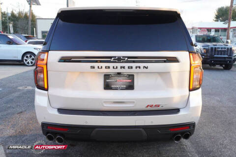 2023 Chevrolet Suburban RST