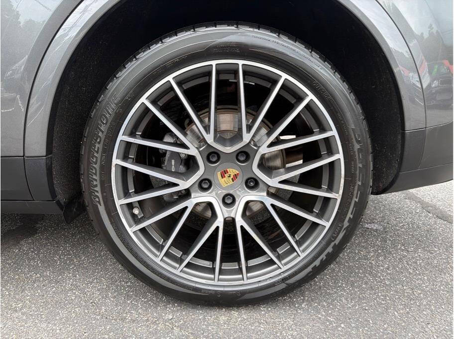 Dk. Gray 2019 Porsche Cayenne Base AWD 4dr SUV 25