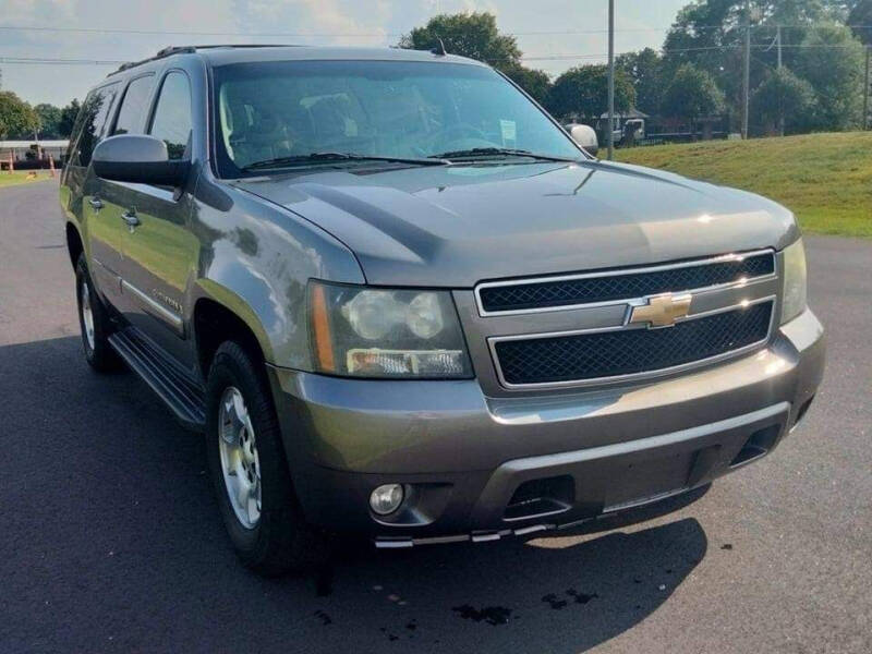 2009 Chevrolet Suburban for sale at Happy Days Auto Sales in Piedmont SC