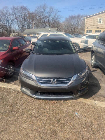 2015 Honda Accord for sale at FIRST CLASS IMPORTS AUTO SALES in Ypsilanti MI
