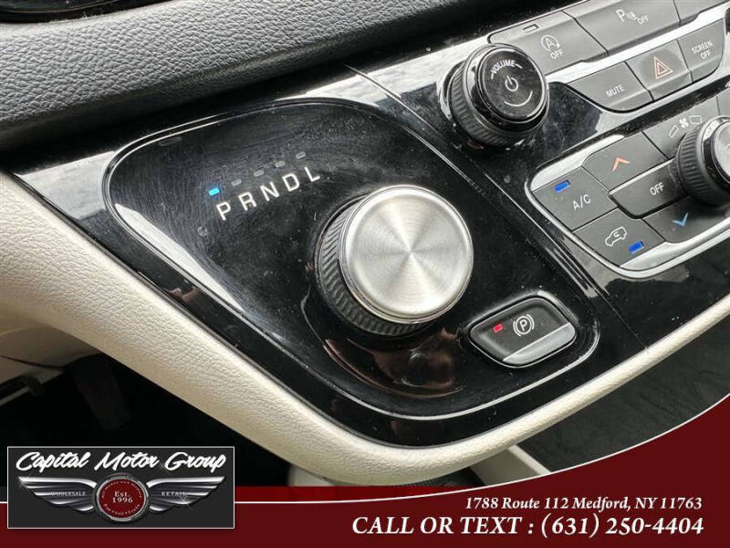 2020 Chrysler Pacifica Touring