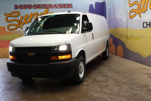 2025 Chevrolet Express 2500