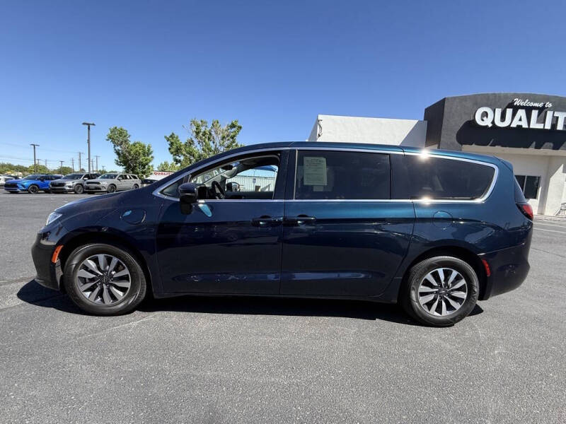2023 Chrysler Pacifica Plug-In Hybrid Touring L