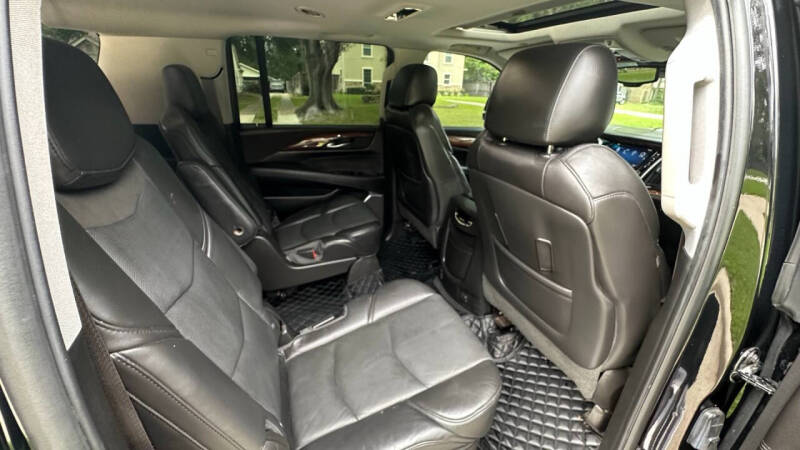 2015 Cadillac Escalade ESV Luxury photo 15