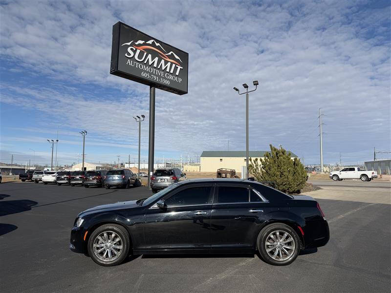 2017 Chrysler 300 C