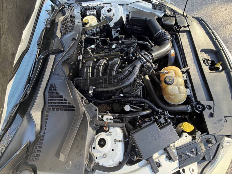 2017 Ford Mustang V6