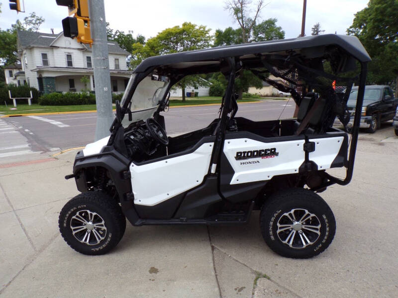 2016 Honda sxs1000m5