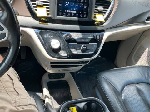 2019 Chrysler Pacifica Touring L